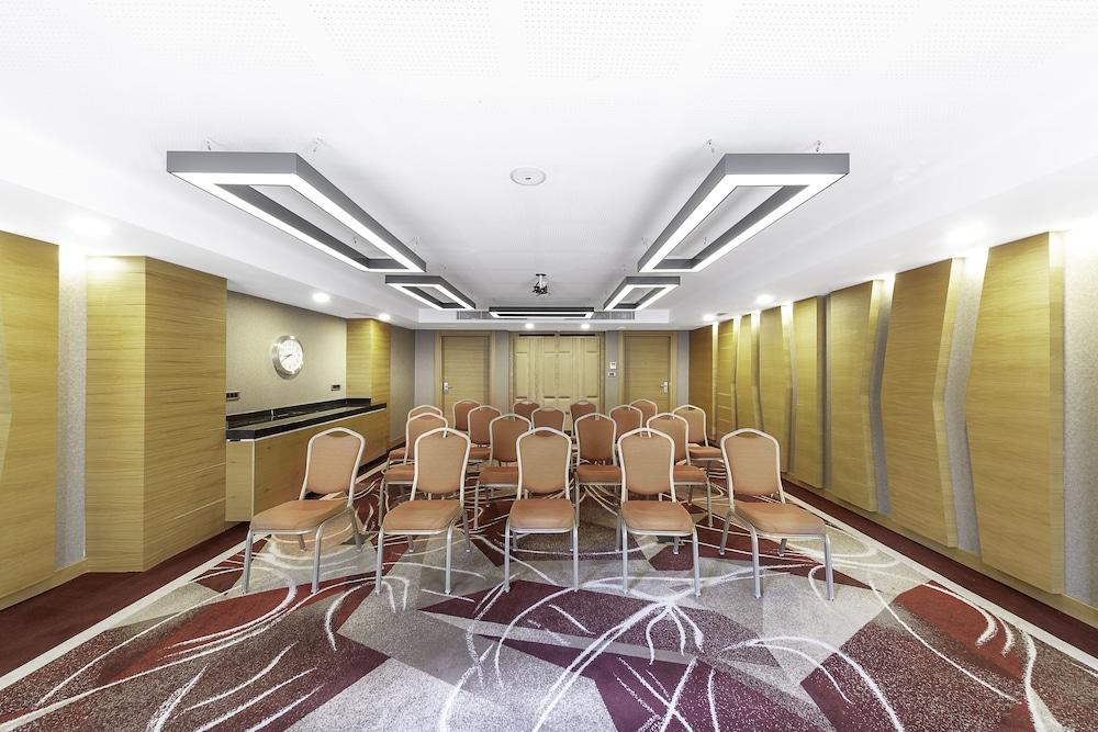 Hotel Park Dedeman Trabzon Extérieur photo